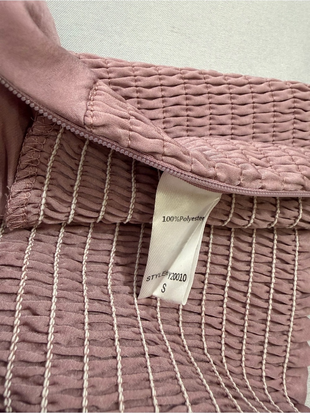 NWT DO+BE Mauve Satin Ruched Smocked Flutter Sleeve Crop Top Size Small - Picture 9 of 9